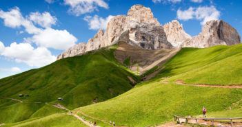 Singeltur: Vandring i Dolomittene